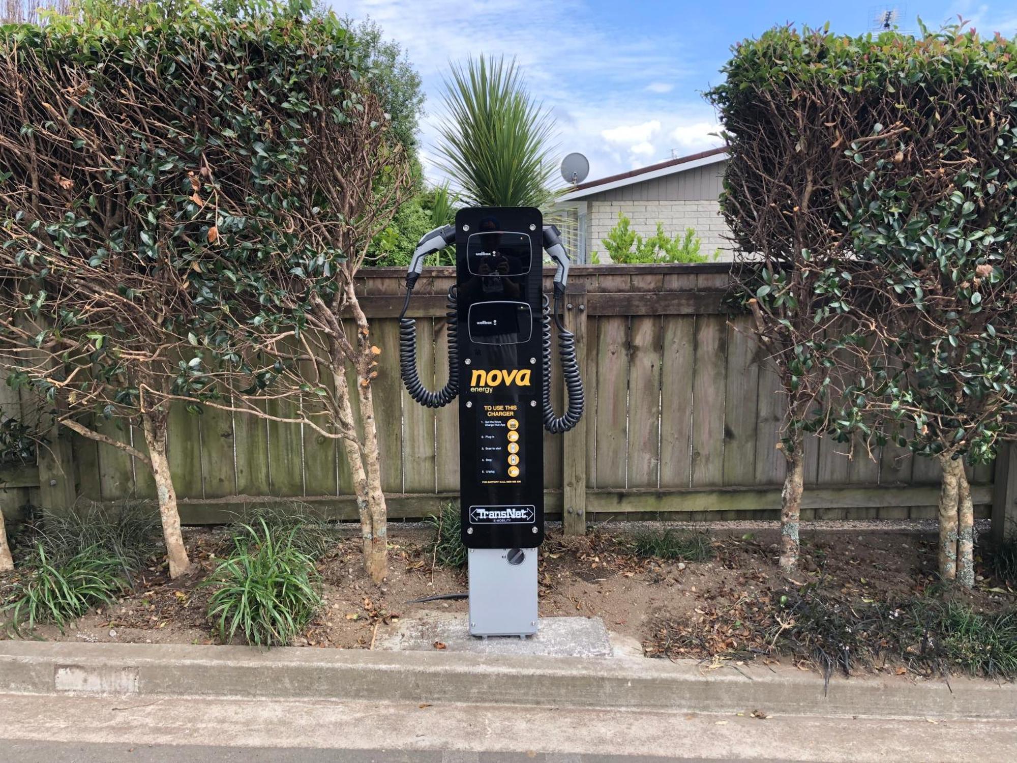 พุเคคูร่ามอเตอร์ลอดจ์ Motel นิวพลีมัธ ภายนอก รูปภาพ Nova EV charging station